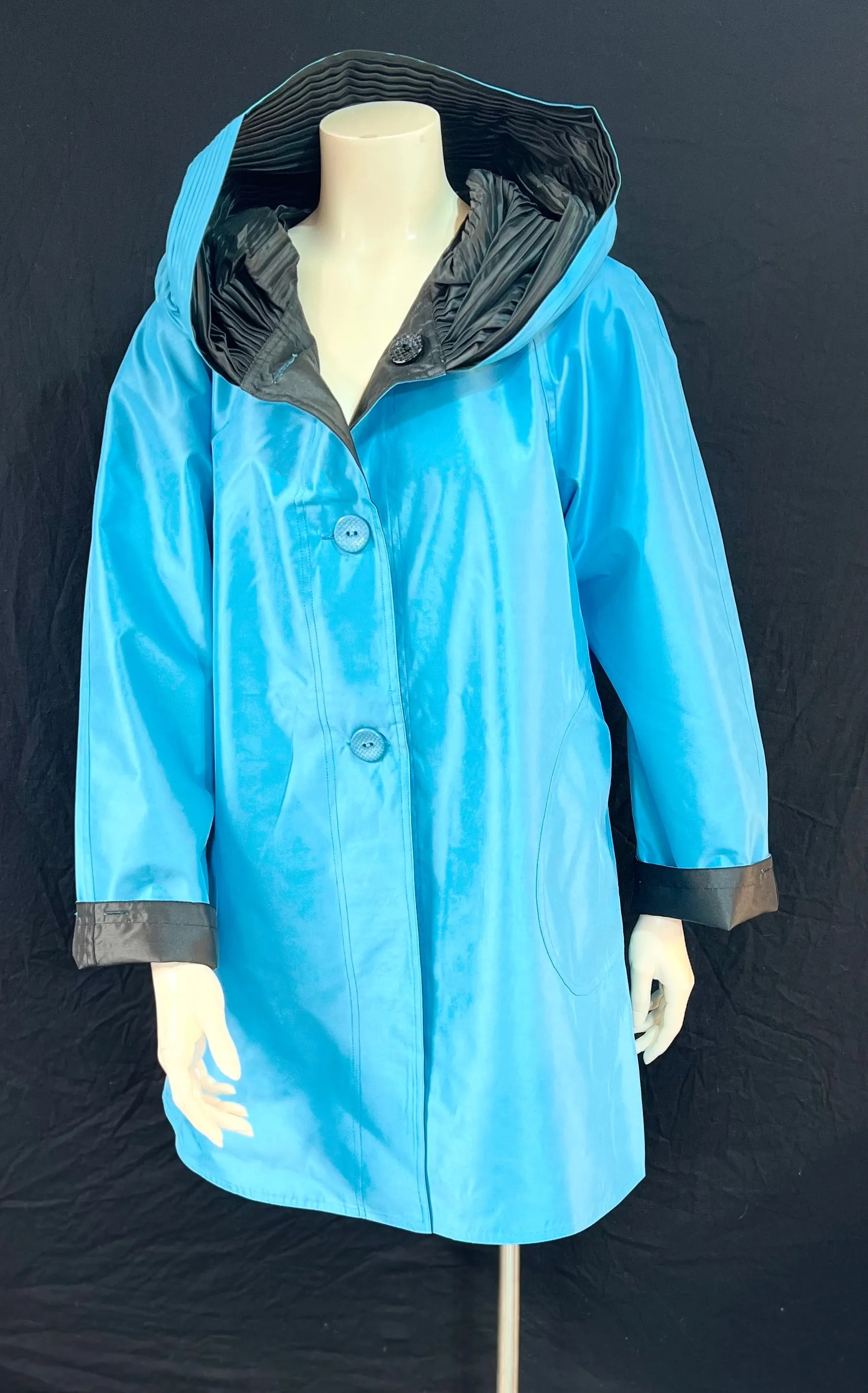 Oopéra Ladies' Reversible Raincoat With Print That Appears When Wet!