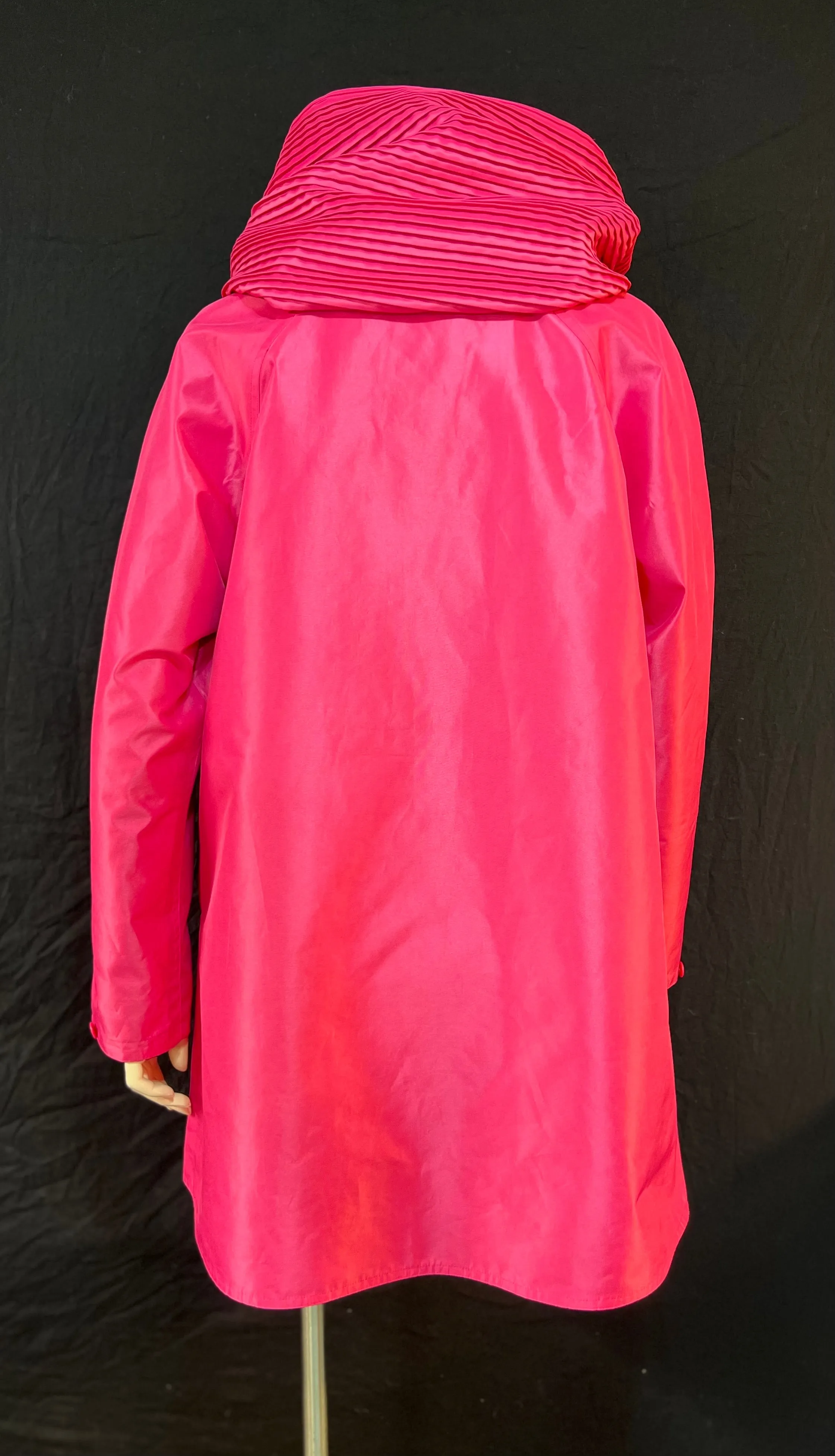 Oopéra Ladies' Reversible Raincoat With Print That Appears When Wet!